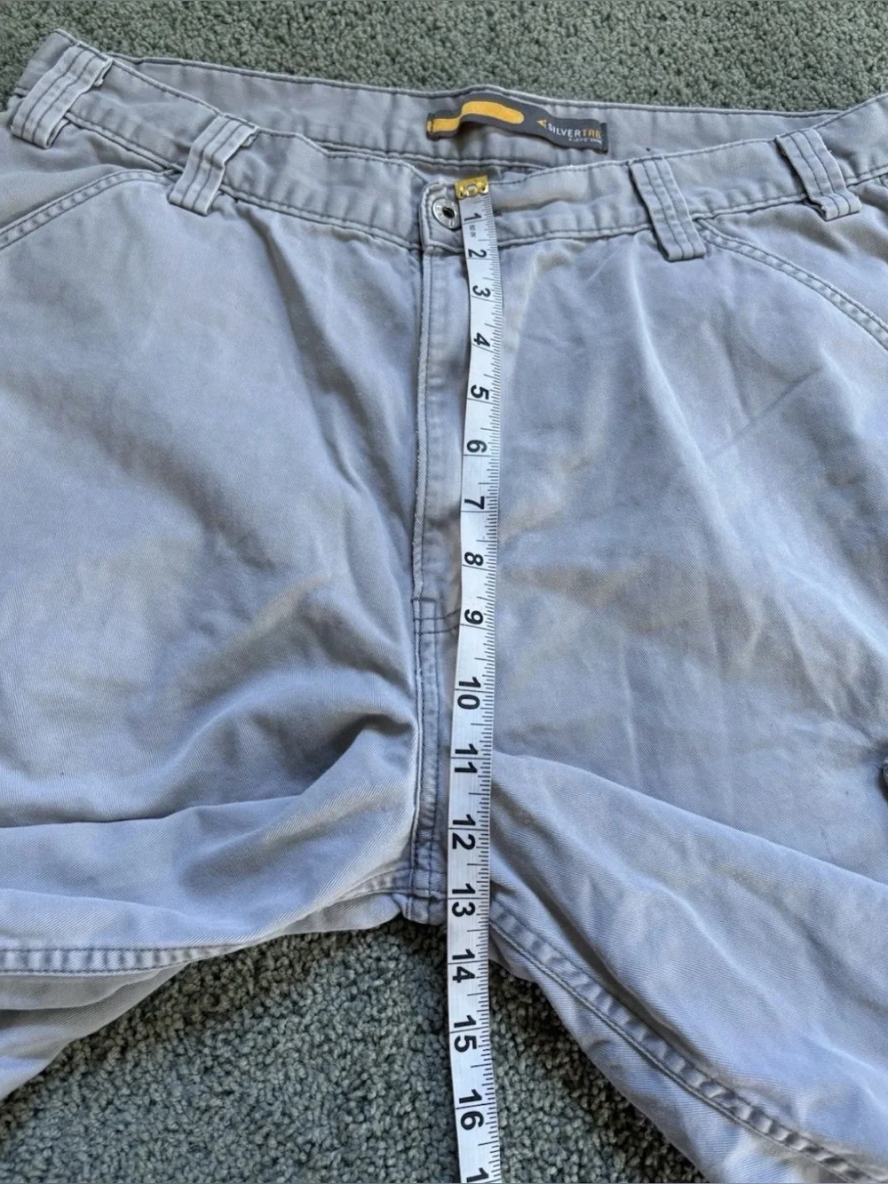 Vintage Levi’s Silvertab Cargo Shorts Gray Mens Size 38 Cotton Baggy Skater